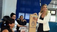 En Corrientes venció el oficialismo por mínima diferencia y Virginia Gallardo se alzó con una banca
