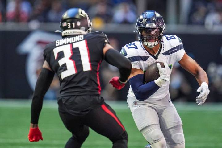 Bengals TE Noah Fant clears concussion protocol, set to return Sunday