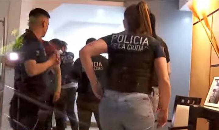 Hallaron a Lourdes de Bandana y detuvieron a su expareja en Palermo
