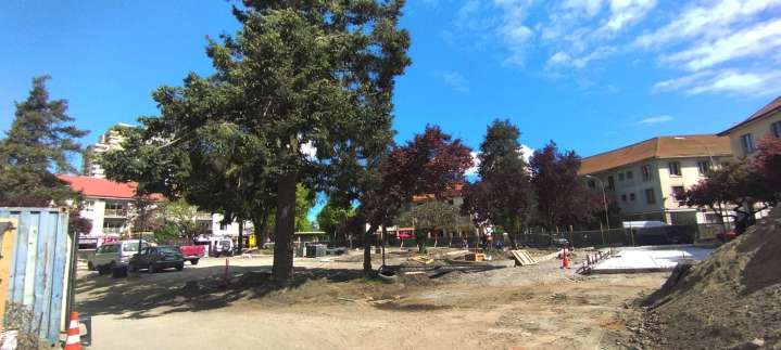 Vecinos y locatarios de Plaza Perú están preocupados por lentitud en obras de remodelación