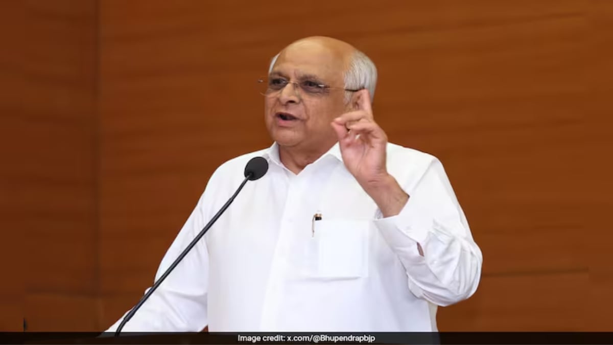 Gujarat Cabinet reshuffle: 26 ministers take oath, Harsh Sanghavi as Deputy CM