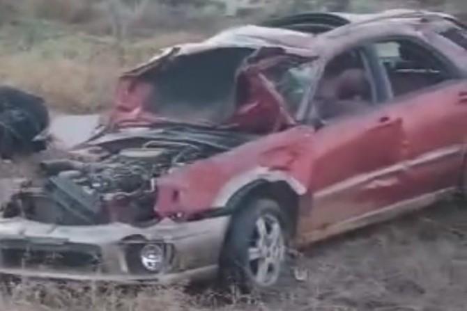 Deja volcadura una mujer muerta y seis lesionados