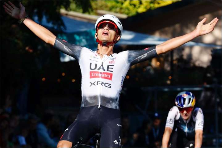 El mexicano Isaac del Toro conquista el Giro de Emilia 2025