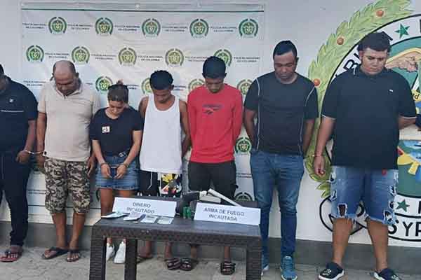 Policía frustra un hurto y captura a siete