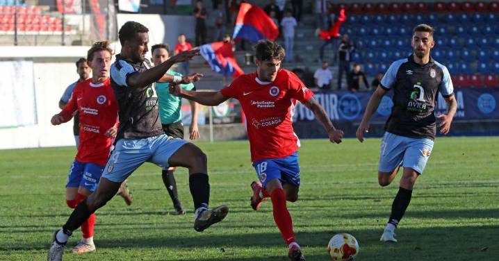 Hugo Busto, de la UD Ourense: “Tenemos que generar más ocasiones de gol”
