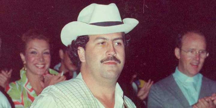 La historia de amor que dio origen al imperio narco de Pablo Escobar: una ruta de “mulas” codiciada y millones de dólares en juego