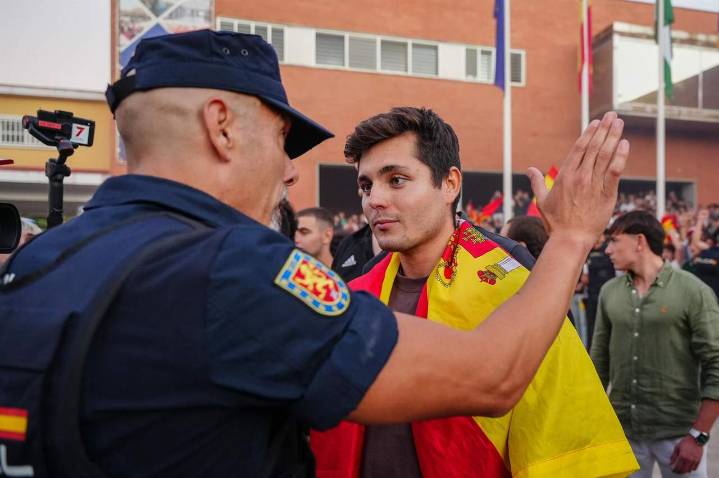 La Universidad de Navarra suspende su actividad en Pamplona por seguridad en relación con un acto de Vito Quiles