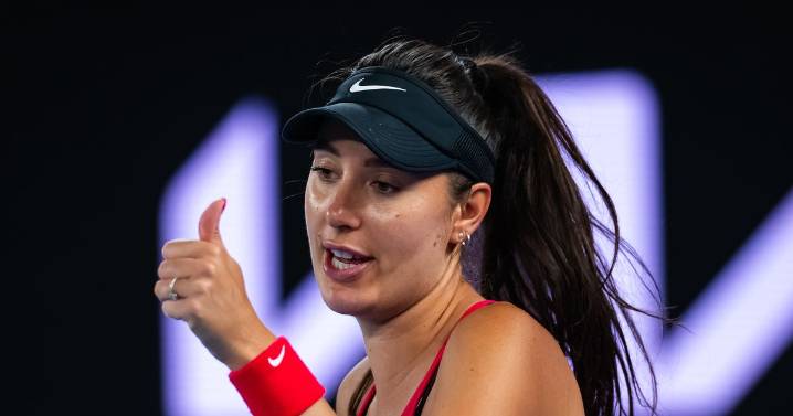 Tennis star with £2.1m earnings becomes first pro to get boob job despite warnings