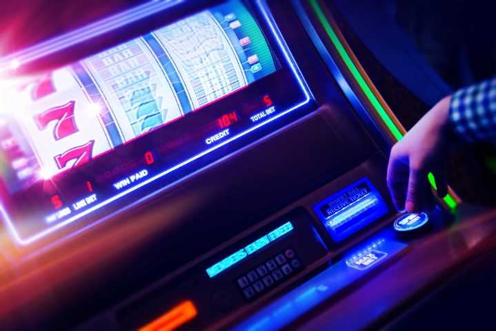 Slots temáticos 2025: mitología, ciencia ficción y nuevas narrativas visuales