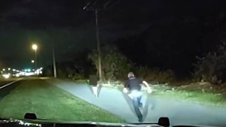 Video: Florida child nearly hit by car while running in traffic rescued by North Port officer