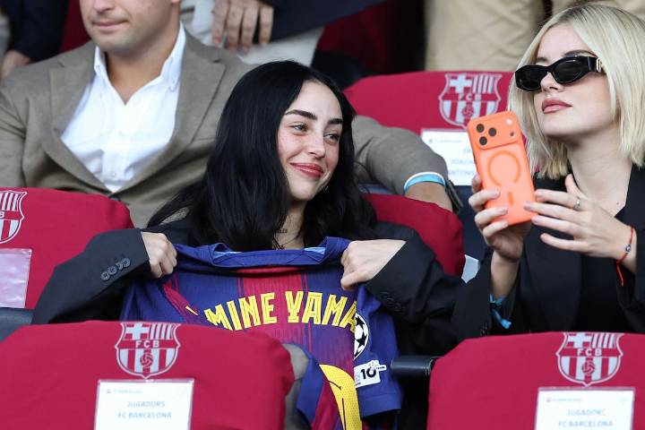 Las fotos. Nicki Nicole fue a ver a Lamine Yamal en la goleada del Barcelona por Champions League