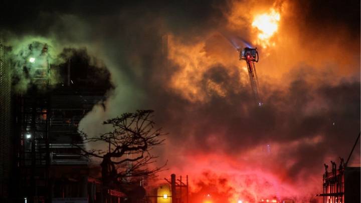 Large Fire Erupts in Jet Fuel Unit at Chevron’s Los Angeles Refinery