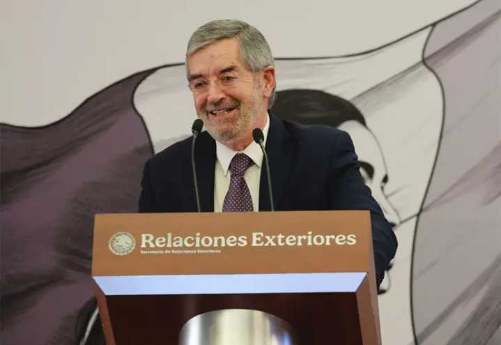 México coopera con el mundo sin subordinarse a nadie: De la Fuente