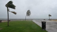 Vientos y lluvias torrenciales azotan el Caribe por el paso del huracán Melissa
