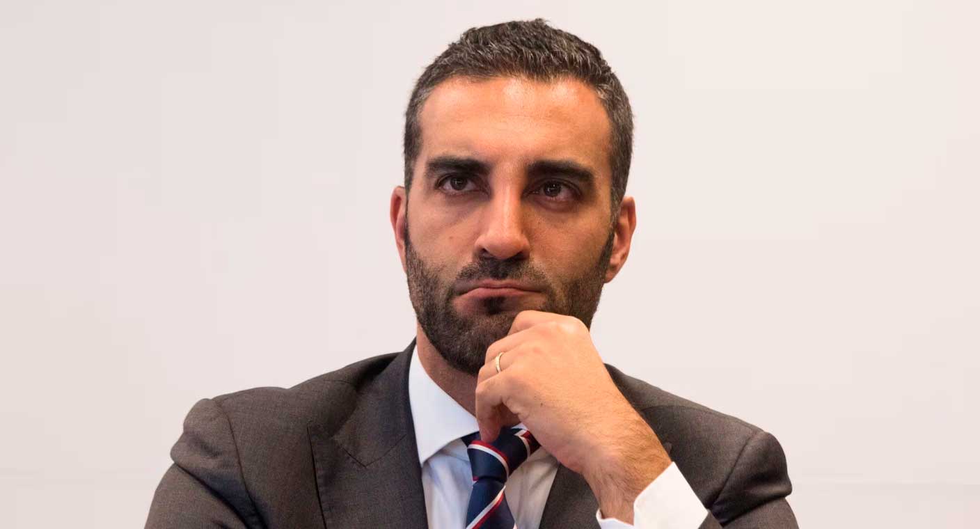 Sheinbaum confirma detención de Simón Levy en Portugal; él asegura estar “perfectamente bien”