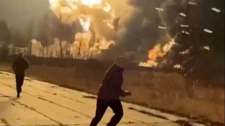How Ukraine's 1,000km drone strikes have led to a Russian fuel crisis