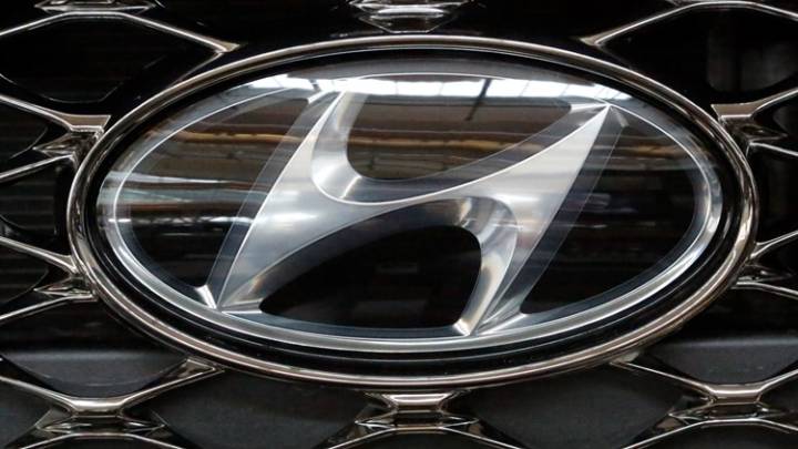 135K Hyundai Santa Fe SUVs recalled over increased fire risk