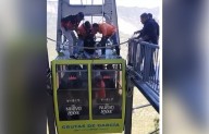 Quedan paseantes atrapados en teleférico de Grutas de García