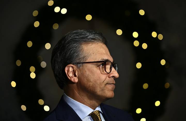 In the news today: Canada’s investment crisis, Canadians witnessing systemic racism