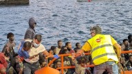 El Supremo da 15 días al Gobierno para hacerse cargo de los menores solicitantes de asilo de Canarias