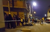 SJM: asesinan a mujer de 25 balazos y dejan una rosa junto a su cadáver