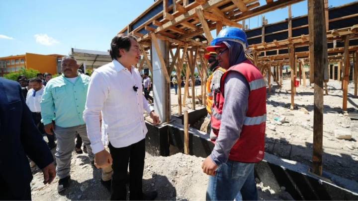 Mario Delgado supervisa avances de construcción de bachilleratos