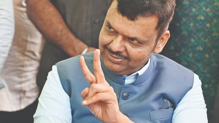 Govt to disburse Rs 11,000 crore to flood-hit farmers in 15 days