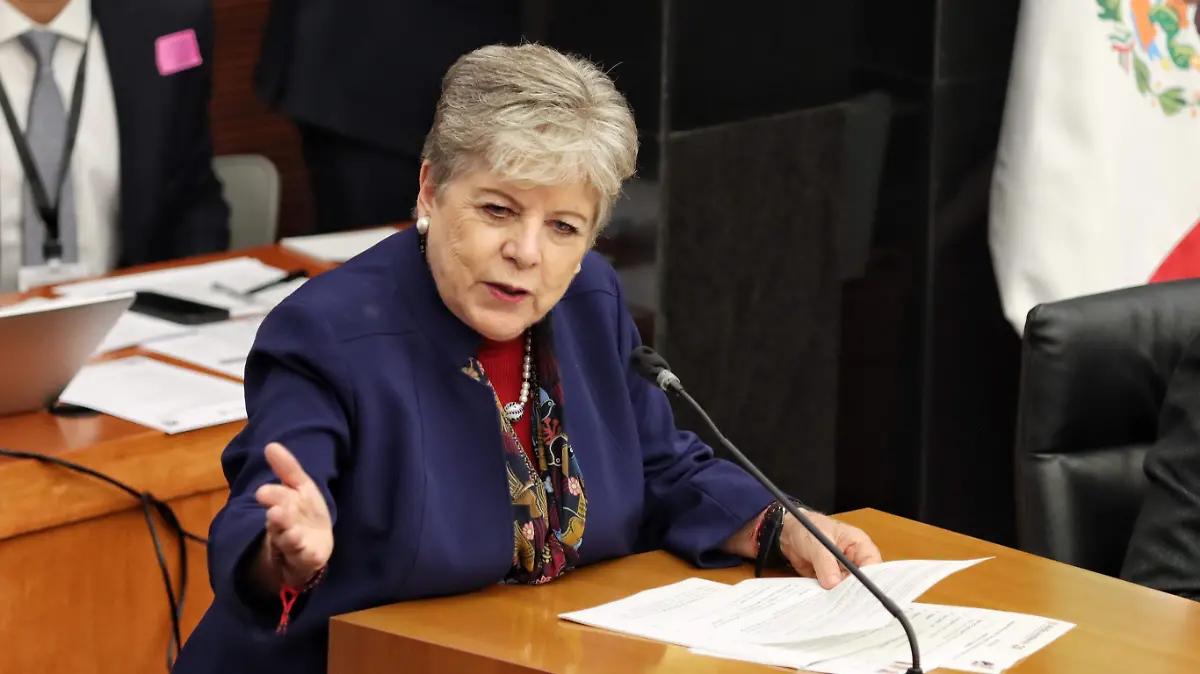 "La palabra de este sexenio es restauración", dice Alicia Bárcena en comparecencia en el Senado