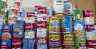 Medina park district teams with non-profit for food drive