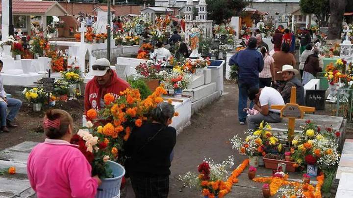 ¿Quieres vender en la Feria del Hueso 2025 en Parral? Así puedes obtener tu espacio