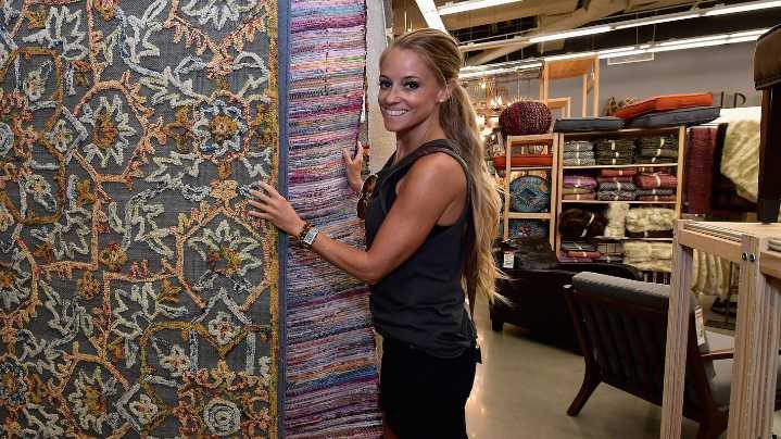 HGTV's Nicole Curtis Reveals Why 'Rehab Addict' Season 9 Episodes Are Still Delayed