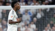 Lo que Vinicius dijo en caliente tras su cambio en el Clásico: "Siempre yo, siempre yo, me voy del equipo"