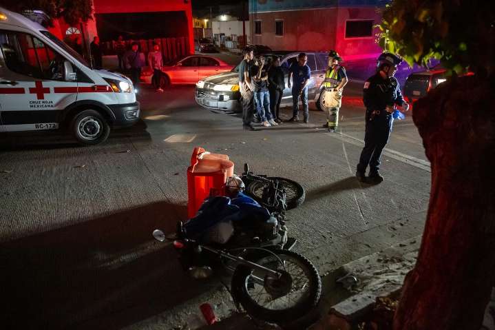 Motociclista resulta herido al chocar llevando un pedido de pizza