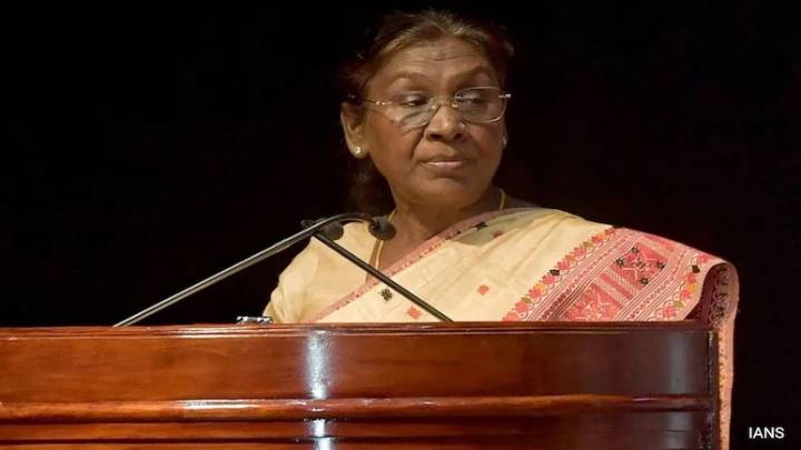 President Murmu Calls Operation Sindoor a Victory Over Terror at Red Fort Dussehra