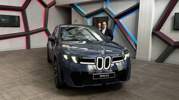 Revolución eléctrica en BMW: el nuevo iX3 ofrece una autonomía brutal