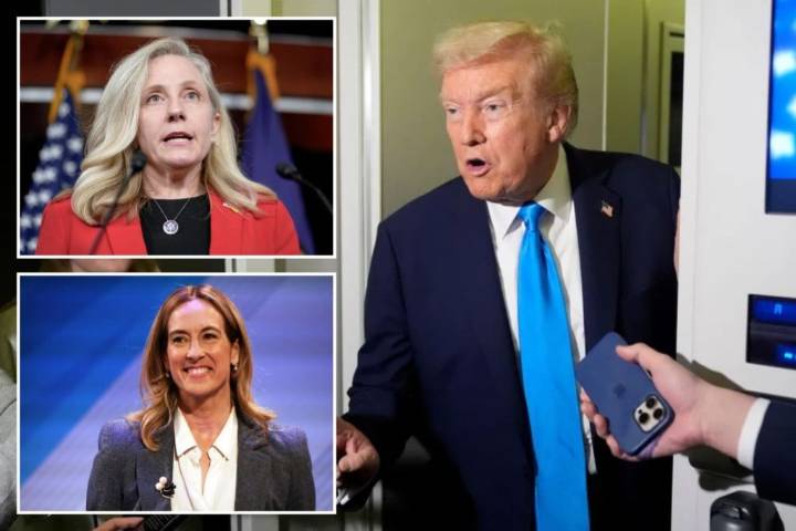 Democrats look to sell vision of spiraling Trump economy in final pitch before election