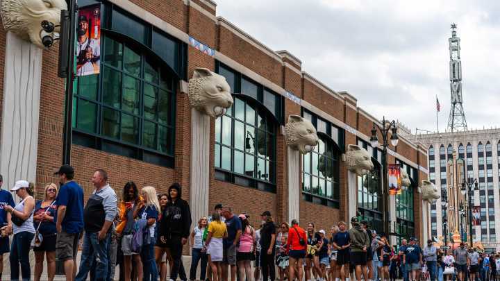 Tigers ticket prices for Game 3 vs Mariners in ALDS of playoffs
