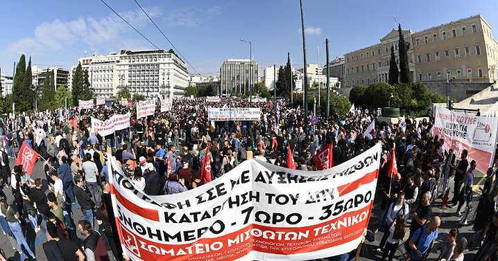 Por primera vez en la UE (y contra la tendencia en Chile): Grecia se dispone a introducir jornada laboral de 13 horas diarias