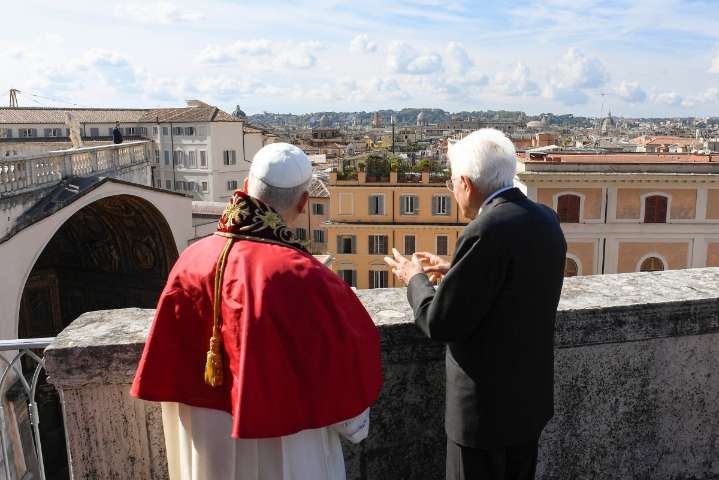 La Iglesia descuida demasiado a las víctimas de abusos, admite el Vaticano