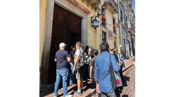 Evitan a la prensa en cierre de Cervantino; presumen asistencia