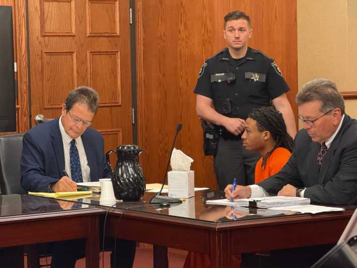 Charleston teen sentenced to life with mercy for vape shop murder