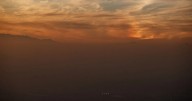Miles de chilenos mueren prematuramente por calor y aire contaminado: Alertan que médicos desconocen los riesgos climáticos