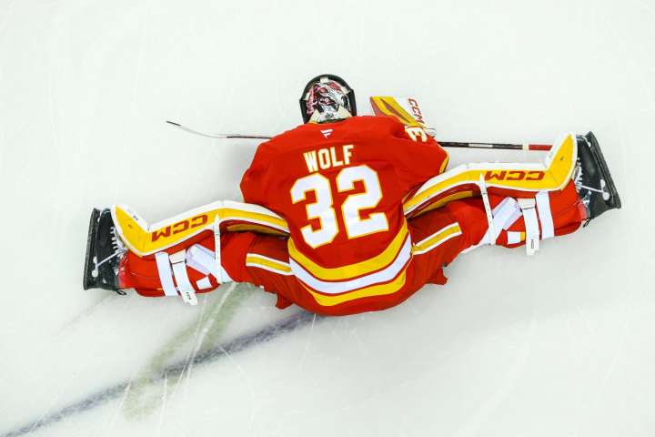 Jack Eichel's 2-goal night leads Knights past Flames - The Rink Live | Coverage of youth, junior, high school and college hockey