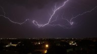 Un total de 249 rayos cayeron sobre València en la madrugada del jueves