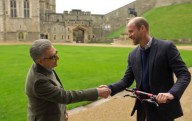 El príncipe Guillermo se sincera como nunca con Eugene Levy sobre Kate Middleton o los cambios que planea como rey