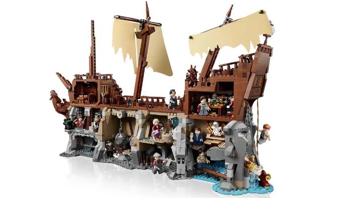 THE GOONIES LEGO Set Celebrates the Classic Movie