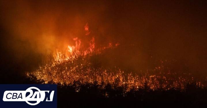 Severo incendio se desató en la zona del Mercado de Abasto de Córdoba