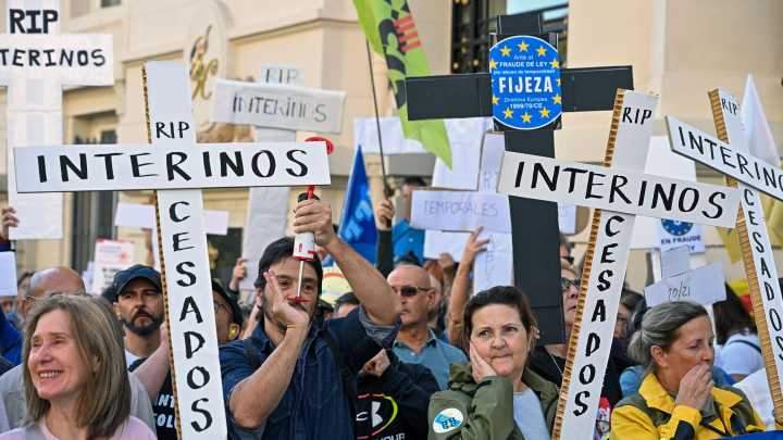 El abogado general de la UE avisa a España: son necesarias sanciones para evitar el abuso de los contratos interinos