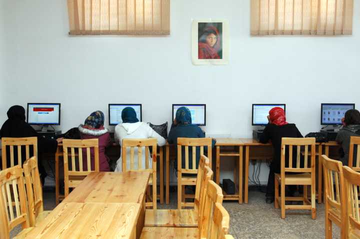 Human rights experts condemn new Taliban internet restrictions