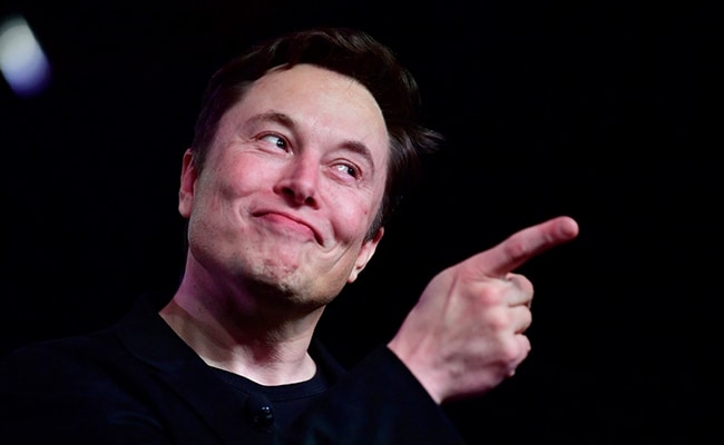 75% of Amazon's Code Now AI-Generated? Musk Mocks After AWS Outage